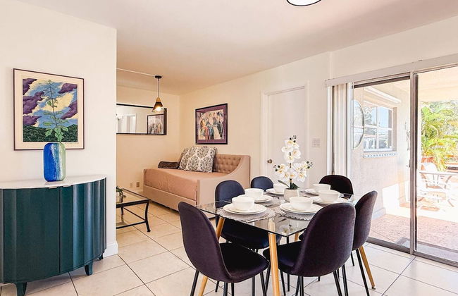 Waterfront Florida Vibes and Views - King Bed - Foto 32