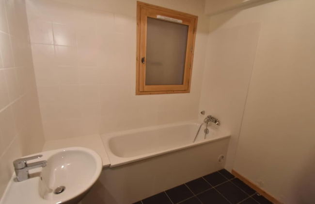 Splendid Chalet in Chamrousse With TV - Photo 23