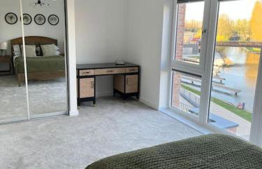 Outstanding 4-Bedroom Town House By Valore Property Services - Foto 25