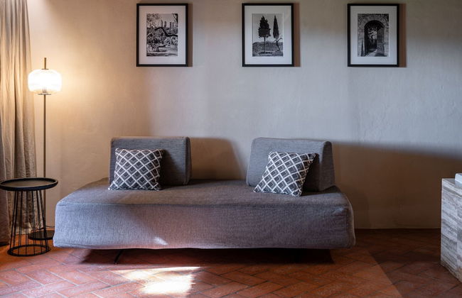 Mormoraia - Photo 36