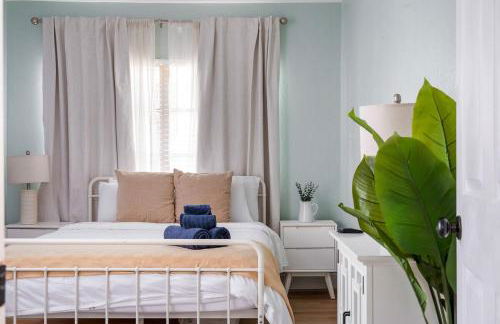 Luxury Home & Mins to Beach and Walk to Downtown - Foto 21