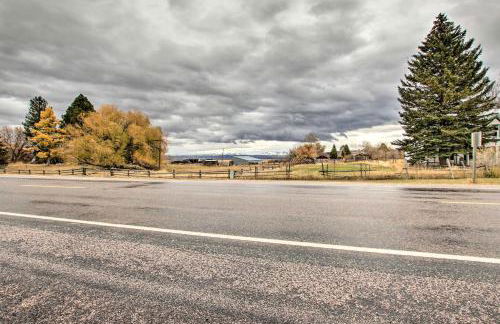 Cozy and Chic Abode about 11 Mi to Bloomington Lake - Foto 31