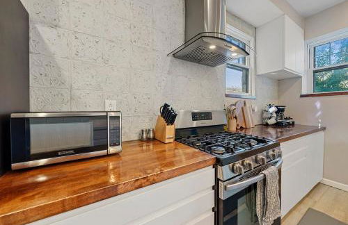 Perfect location-Short North home HUGE4-car garage - Foto 9