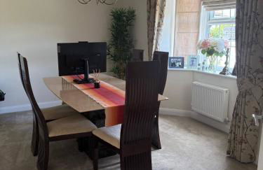 Comfortable 5 - Guest Abode - In Quiet Village - Foto 9