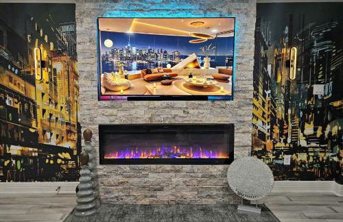 Smart Lighting, Master Suite & Game Room Fun - Photo 1