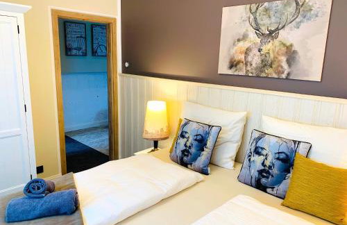 BESOTEL Mettmann- 20 Wohnungen 2 Standorte 35 Schlafzimmer 29 Badezimmer 52 Betten für 73 Gäste - Foto 147