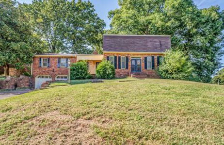 Near the Airport and Graceland Holmesdale Hideout - Foto 37