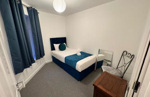 town centre 3, 1st floor, king bed entire flat - Foto 6