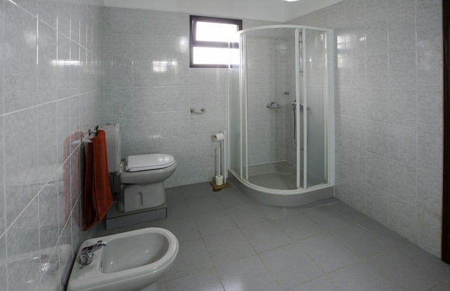 Top Floor With three Balconies - Foto 15