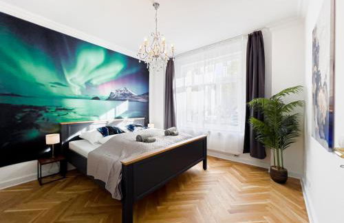 Erstklassiges Ferienapartment Citynah mit 1 Schlafzimmer - WiFi, TV, Küchenzeile, Waschmaschine&Trockner - Foto 1
