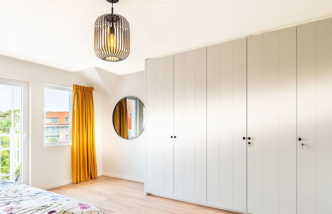 Villa in Koksijde Near the Sea - Photo 3