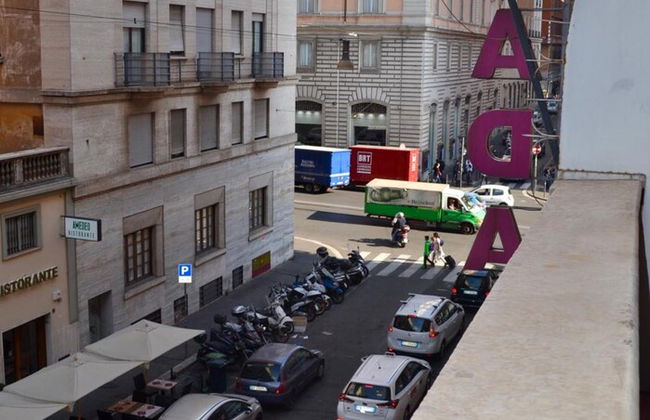 Bloom Apartment by La Griffe - Photo 26