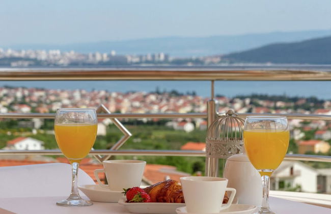 Beautiful Apartment in Between Split and Trogir - Foto 23