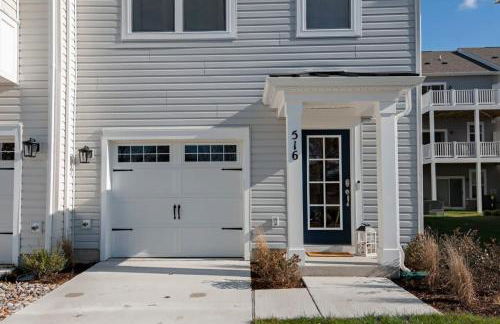 New Intown Waterfront Townhome wPool & Location - Foto 27