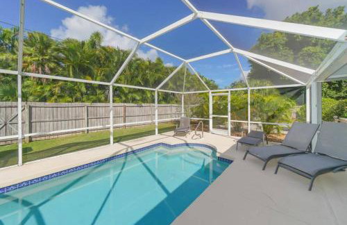 Heated Pool Home - Perfect Location - Walk to Beach, Restaurants and More! - Foto 4
