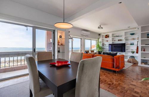 Unique Riverview Apartment - Photo 6