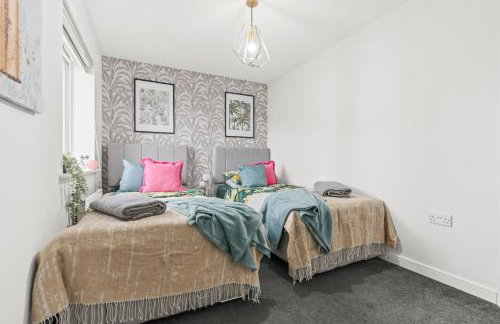 #16 Detached Stunning Lux 3 Bed home Parking NEC - Foto 4