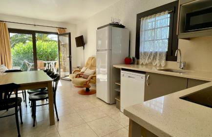 VOLENDAM 18 Planta baja con piscina privada - Foto 16