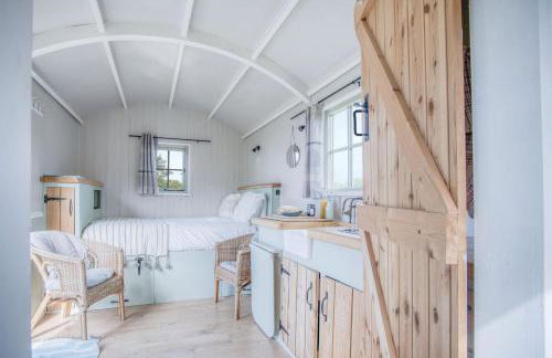 Haven View - 1 Bedroom Shepherds Hut - St Ishmaels - Foto 6
