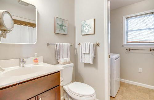 Walk to Brigantine Beach Home with BBQ and Yard - Foto 16