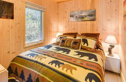 Private Peninsula! Modern-Rustic Fall Lake Cabin - Foto 14