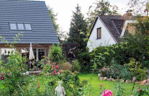 Erdgeschoss Wohnung mit Garten - Foto 2