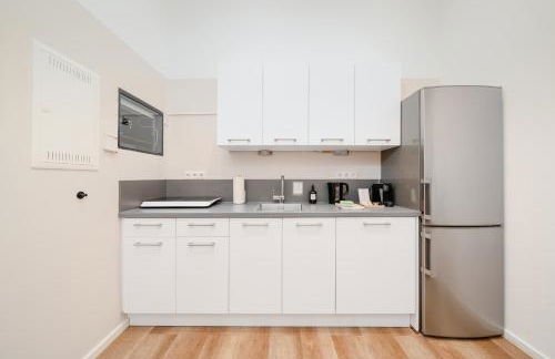 Homely Berlin - New Build , near River , Main Station , Family & Business - Photo 7