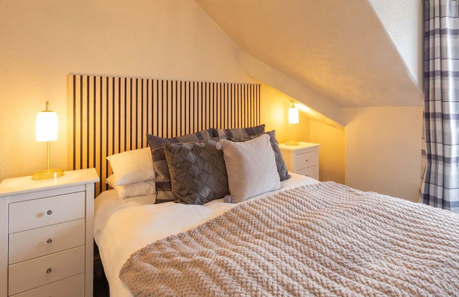 Host Stay The Keep - Photo 15