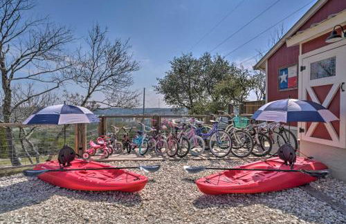 Kerrville Converted Barn Tiny Home with Kayaks! - Foto 22