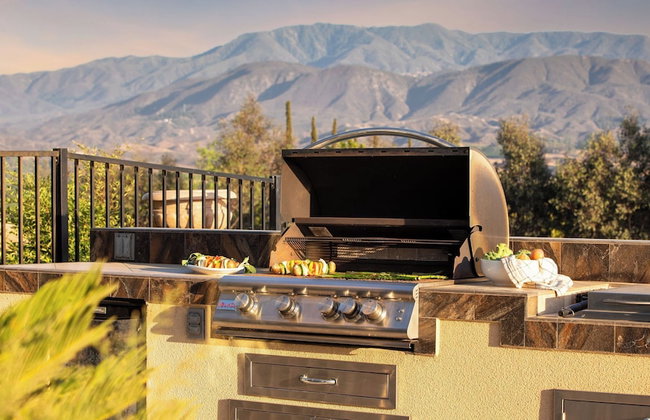 Sangiovese By Avantstay Spectacular Estate w/ Pool, Hot Tub & Putting Green - Photo 61