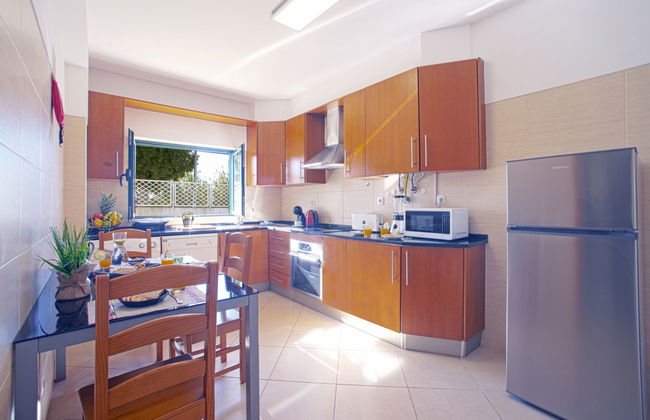 3 bedroom House in Albufeira with swimming pool and terrace - Photo 11