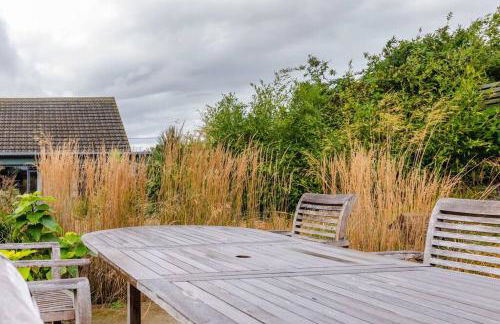 Architect designed spacious five bed house by sea - Foto 29