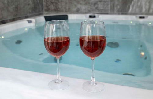 Kleopatra Deluxe Apt with priavte Jacuzzi - Photo 29