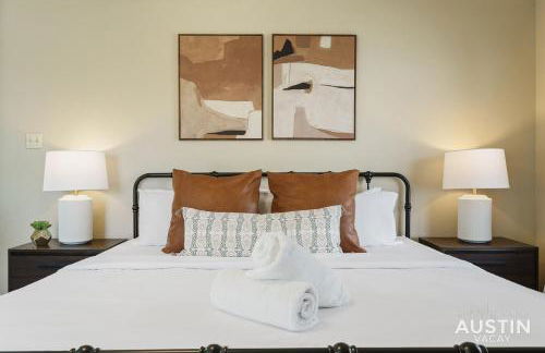 Walk to Zilker Patio w a View Elevated Balcony - Photo 20