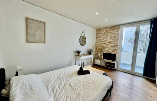 Studio lumineux avec balcon - Calme et idéal - Foto 1