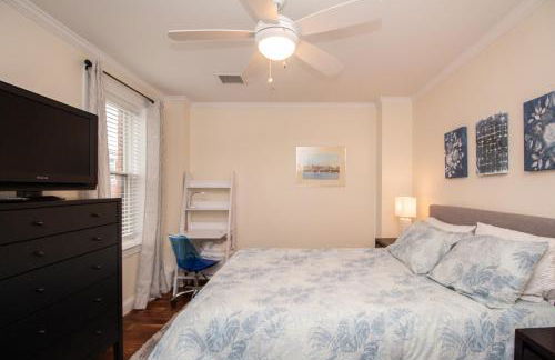 2 Bedroom Unit w Elevator & In-Unit Laundry - Foto 15