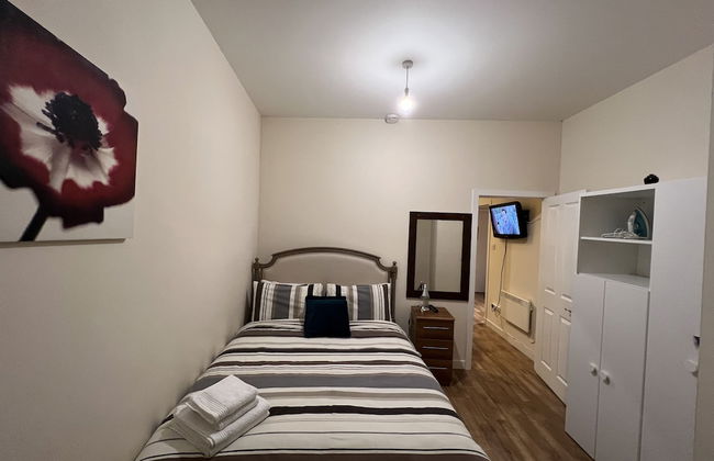 Charming 2-bedrooms City Centre Apartment-no Party - Foto 5