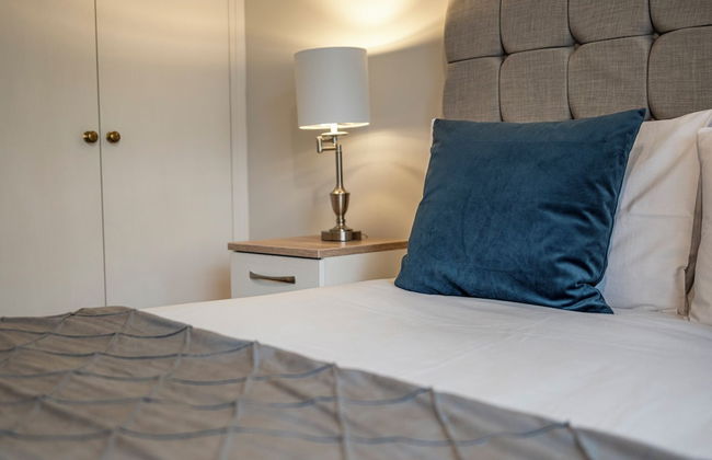 Bright&Spacious 3BD in Centre of Bourton - Photo 6