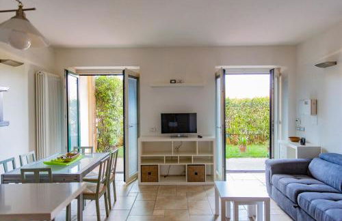 Tranquil & Modern Apartment outside ZTL - Foto 1