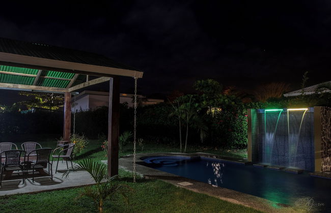 2 Comfortable New Villas Near Pacific, Private Pool With Waterfall! - Photo 13