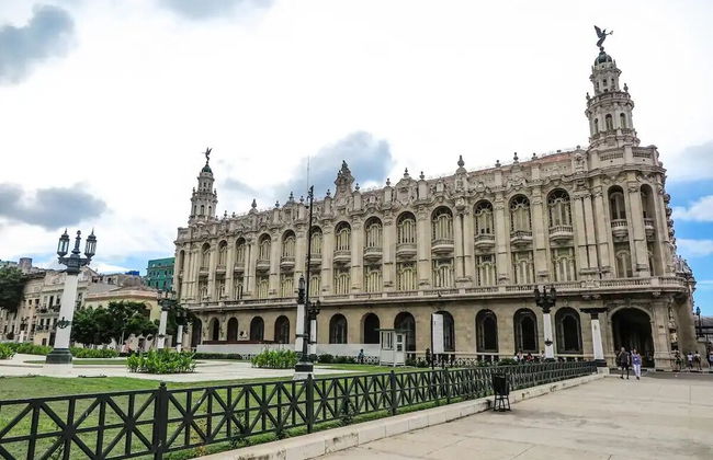 Apartment in Havana - Photo 52