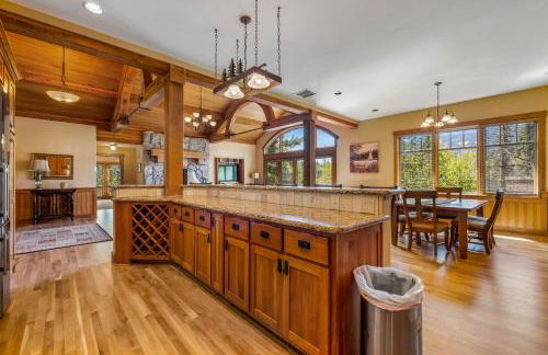 Steelhead Chalet 23 - Tamarack Resort - Deck - Garage - WiFi - Hot tub - Foto 12