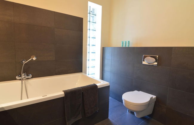 Modern Villa With Sauna, Right Next to the Lake - Photo 18