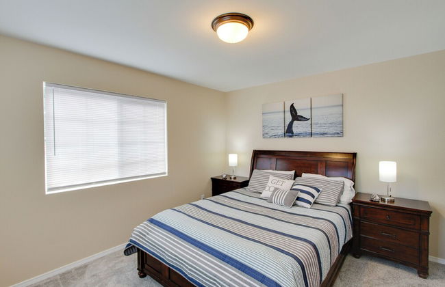 Waterfront Allyn Home with Fire Pit and 2 Kayaks! - Foto 4