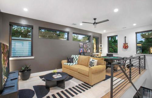 Full Duplex ATX Modern Creekside Retreat 2 Pools - Foto 53