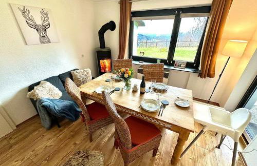 Gemütliches Alpenblick BERG-Bungalow + großer GARTEN + NETFLIX! - Foto 78