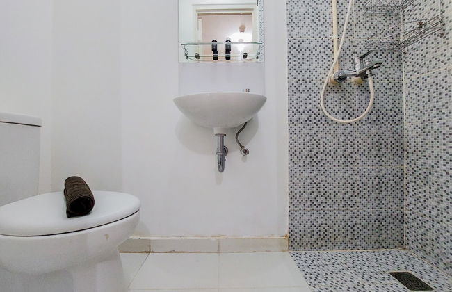 Cozy And Minimalist Studio (No Kitchen) At Aeropolis Apartment - Foto 7