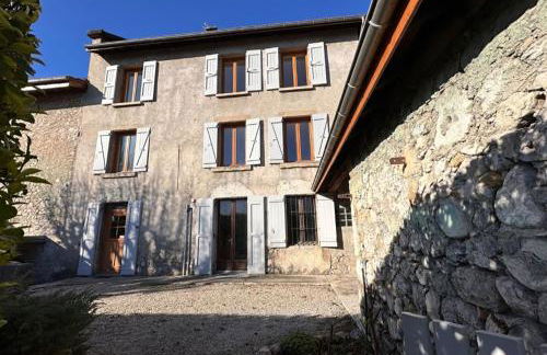 Appart 65m2 avec 2 chambres dans ferme rénovée - Parking gratuit - Grande vue montagnes - Foto 32