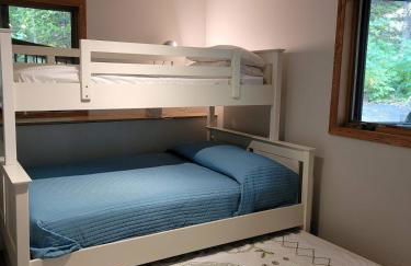 Rustic Cabin Rental with Waterfront Views on Lake Sylvia near St. Cloud, Minnesota - Foto 3