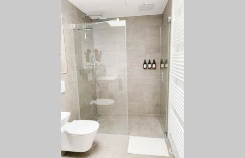 Luxuriöses Neubau-Apartment mit e-Lade Parkplatz - Foto 13